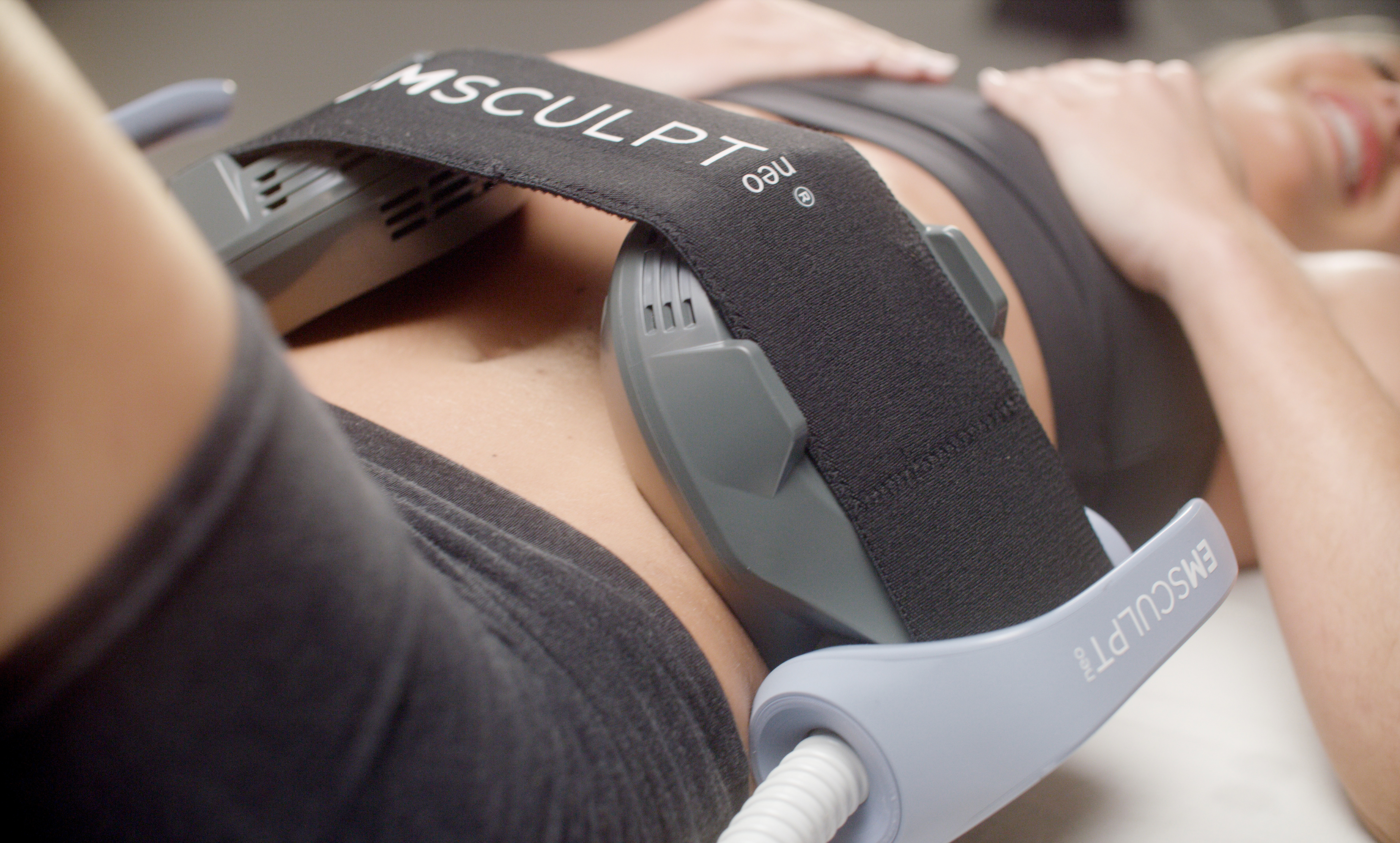 $49 Waistline Sculpting Demo – Emsculpt Neo Edge